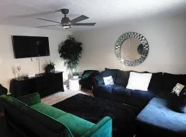 Peaceful Oasis In Stonecrest