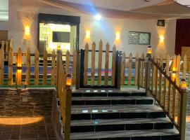 مزرعة الخربه, Villa in Khirbat Abū al Khass