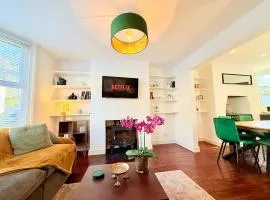 Lorne House-Near Centre-Free Parking-Sleeps 8