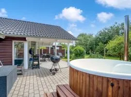 Holiday Home Mika - 800m from the sea by Interhome