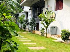 Le Beach Villa, Luxurious Stay Opposite Auroville Beach, ECR Road, villa in Kuilapayam