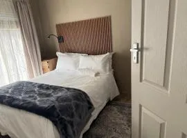BEE Boutique Lodge