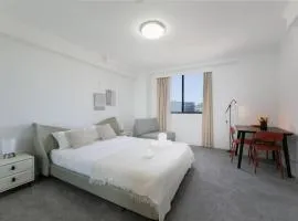 The Arcadia Studio in CBD w Gym Pool