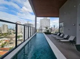 Resort Urbano! Flat Moderno com piscina rooftop