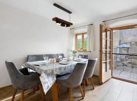 Ferienhaus Region Tegernsee, hotel in Eben