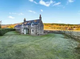 Balnamuir Farmhouse