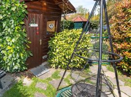 Ferienhaus Am Bodensee Mit Garten Und Terrasse, hotel in Radolfzell am Bodensee