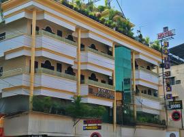 Hotel National Tourist Home, hotel di Trichūr