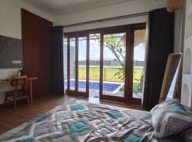 LaVella Villa Jogjakarta kolam renang pribadi, hôtel à Godean