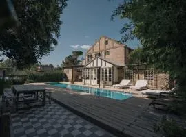 Casa de Lujo de Tenis con Pileta Padel y Gimnasio