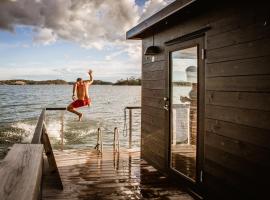 Almåsa Havshotell、Västerhaningeのホテル