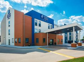 Holiday Inn Express & Suites Joplin Southeast by IHG, hotel v mestu Joplin