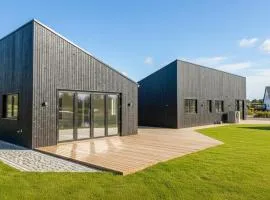 5 Bedroom Gorgeous Home In Karrebæksminde