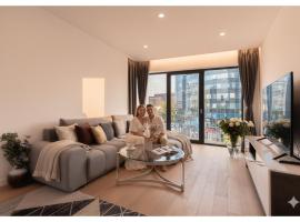 Maison - Luxury Apartment in the Exclusive Herastrau Area, hotel in Herăstrău