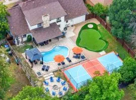 Pool Games Pickleball & Putt Putt Fun