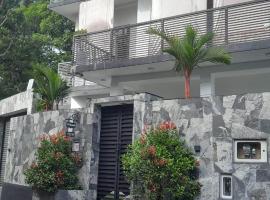 CrossWay Inn Thalawathugoda, hotel v destinaci Talawatugoda