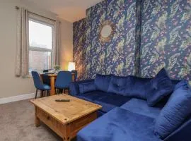 Apartment 2, Blackburn Heights