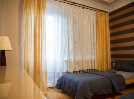 Azimut Guest House Quiet Getaway Garden Sauna, hotel v destinaci Šiauliai