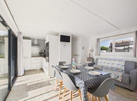 Chalet pour 6, domaine avec piscine, hôtel à Saint-Hilaire-de-Riez