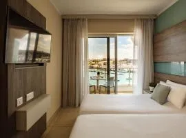 115 The Strand Hotel by NEU Collective