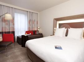 Novotel Paris Rueil Malmaison, hotel in Rueil-Malmaison