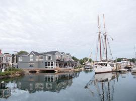 The Boathouse, Boutique-Hotel in Kennebunkport