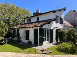 Hermoso Chalet 6 personas a cuadras del Mar