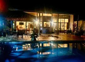 Jungle Glory Home Arriba