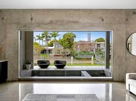 Urban Hideaway Pet Friendly