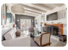 Popular Homestead! Location, Stargaze, Views!, Hotel in Joshua Tree