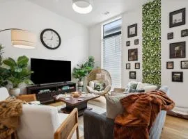 The Emerald 3BD In the Heart of Magnolia