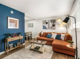 Modish 1BD AT and T Walkable