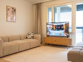 Renovated family apartment, close to public transport, hotel i Myyrmäki