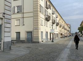 Appartamenti reali - I giardini reali, hotel in Venaria Reale