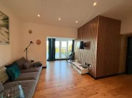 Sea View Apartment - Steps From The Beach - Nr Margate