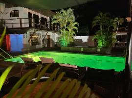 Parrot Resort Moalboal