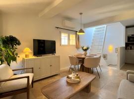 Charming house with rooftop - Gassin – hotel w mieście Gassin