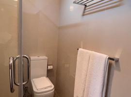 Avanee Hotel, hotel in Mawanella