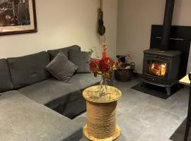 AUTHENTIQUE MAISON DE PECHEUR ENTRE-TERRE & MER Avec Un POÊLE À BOIS A Disposition