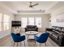 Blue Lagoon with Hot Tub and Golf Cart!