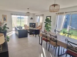 Jolie maison moderne à Séné à proximité du Golfe du Morbihan