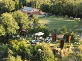 Podere La Gualda Vecchia alloggi di charme immersi nel Giardino Emozionale outdoor SPA