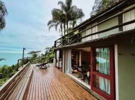 Casa 4 suítes - Vista para Barra do Sahy