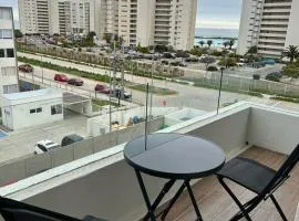 Depto a pasos de la playa, vistas al mar