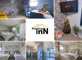 Thorpe Park Lodge - Ground Floor Detached & 2 Free Gated Parking Spaces