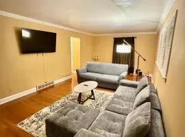 Cozy house for small or big group in Bridgeport WV