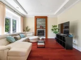 Luxury 4-Bedroom Villa