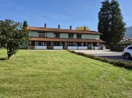 Apartamentos Dani Llanes