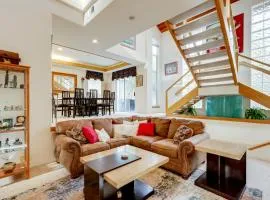 Walk to Trails! Small-Town Hideaway in Cambria