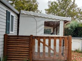 MOBIL HOME tout confort, hotel in Talmont